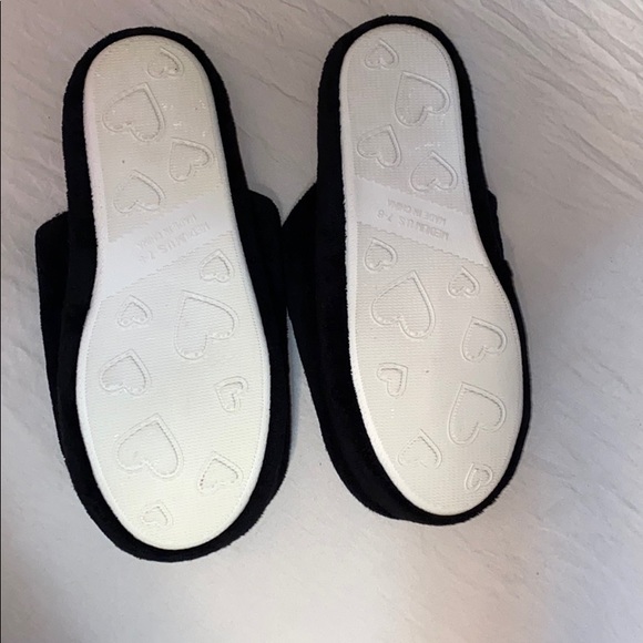 😘Adorable “Hot Stuff” Slippers NWOT - Picture 2 of 2
